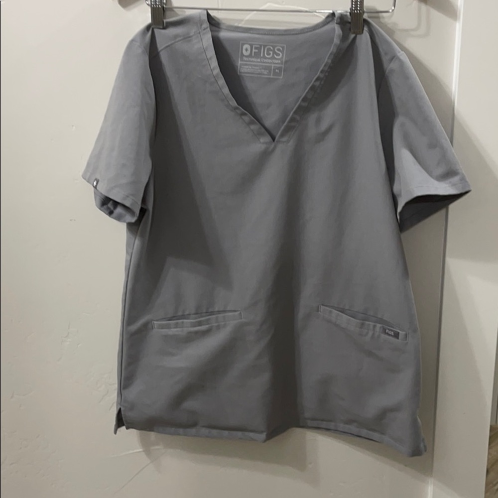 Figs scrub top concrete color